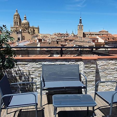 Real Segovia Apartments By Recordis Hotels Bagian luar foto
